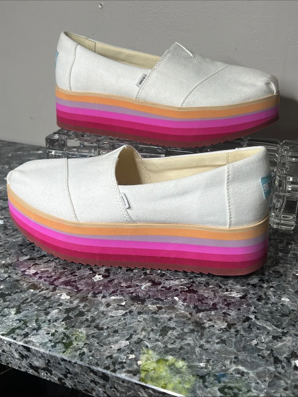 TOMS Sz 8.5 Alpargata Platform Espadrilles Rainbow Rubber 2” Platform Sole